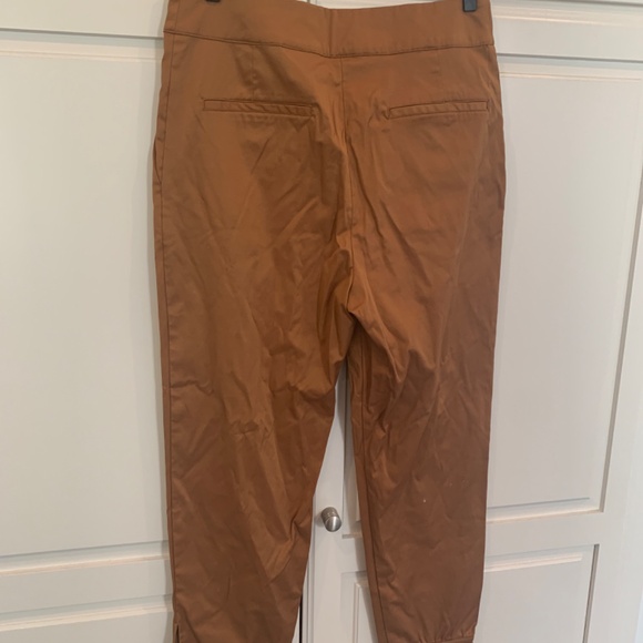 H&M Gold Brown Pleated Pants 14 NWOT - Picture 4 of 6
